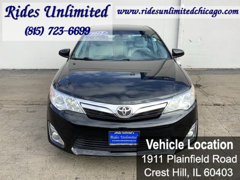Used 2012 Toyota Camry XLE w/ Leather Pkg FWD image 11