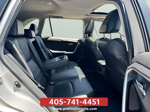 Used 2023 Toyota RAV4 XLE Premium AWD/4WD image 15