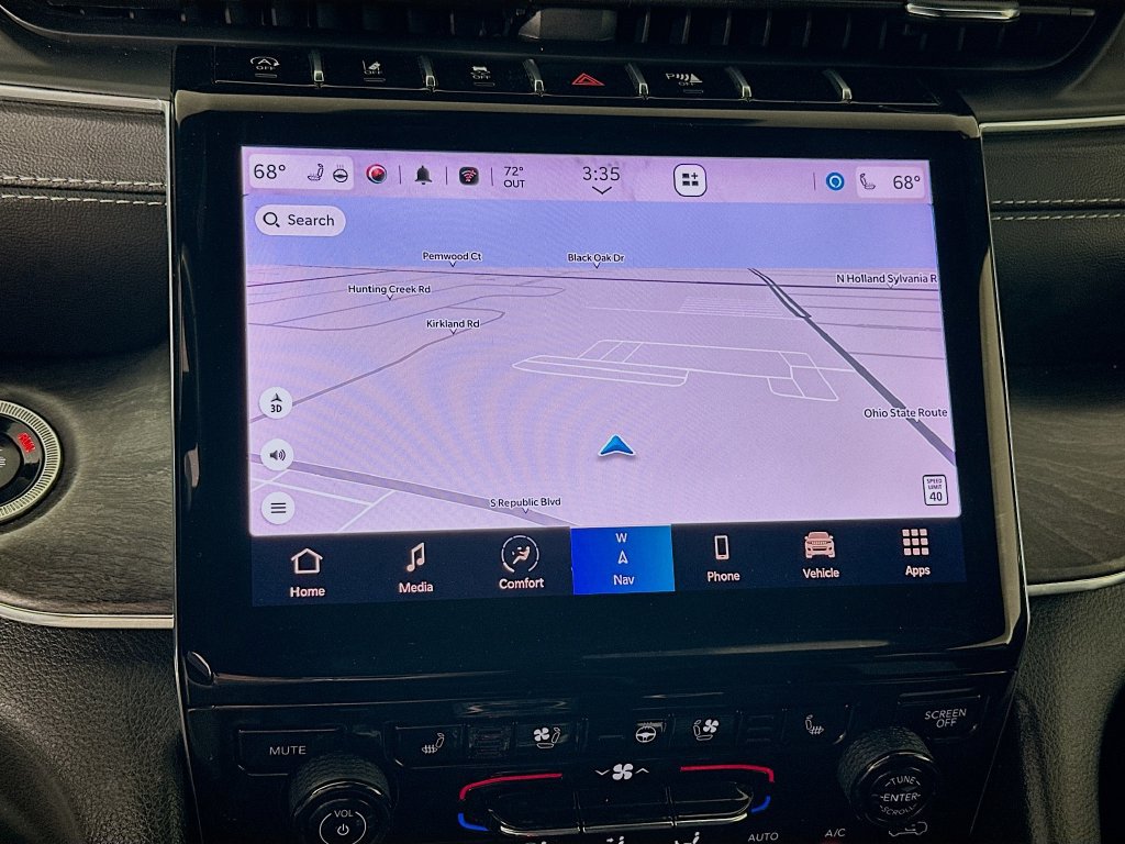 Certified 2025 Jeep Grand Cherokee L Overland w/ Rear Seat Video Group I AWD/4WD image 22