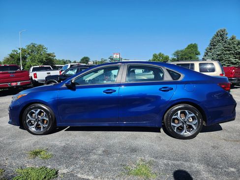 Used 2020 Kia Forte LXS FWD image 4