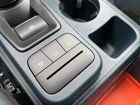 Used 2022 Ford Maverick XLT image 56