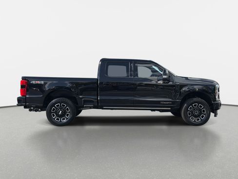 Used 2025 Ford F250 Platinum image 2