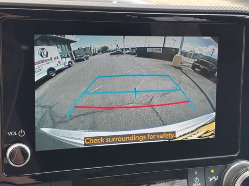 Used 2025 Toyota Highlander XSE AWD/4WD image 25