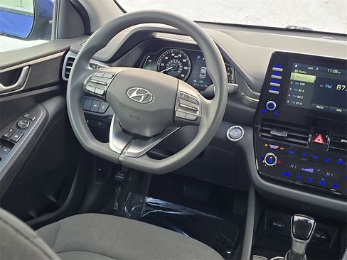 Used 2020 Hyundai Ioniq Blue image 14