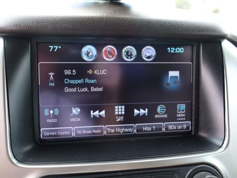 Used 2017 Chevrolet Suburban LT image 19