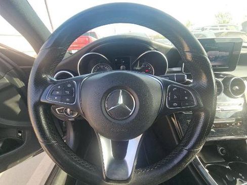 Used 2018 Mercedes-Benz C 300 Sedan image 5