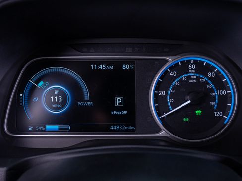 Used 2022 Nissan Leaf SV Plus FWD image 23