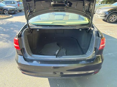 Used 2017 Volkswagen Jetta SEL FWD image 21
