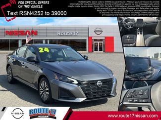 Used 2024 Nissan Altima 2.5 SV video 1