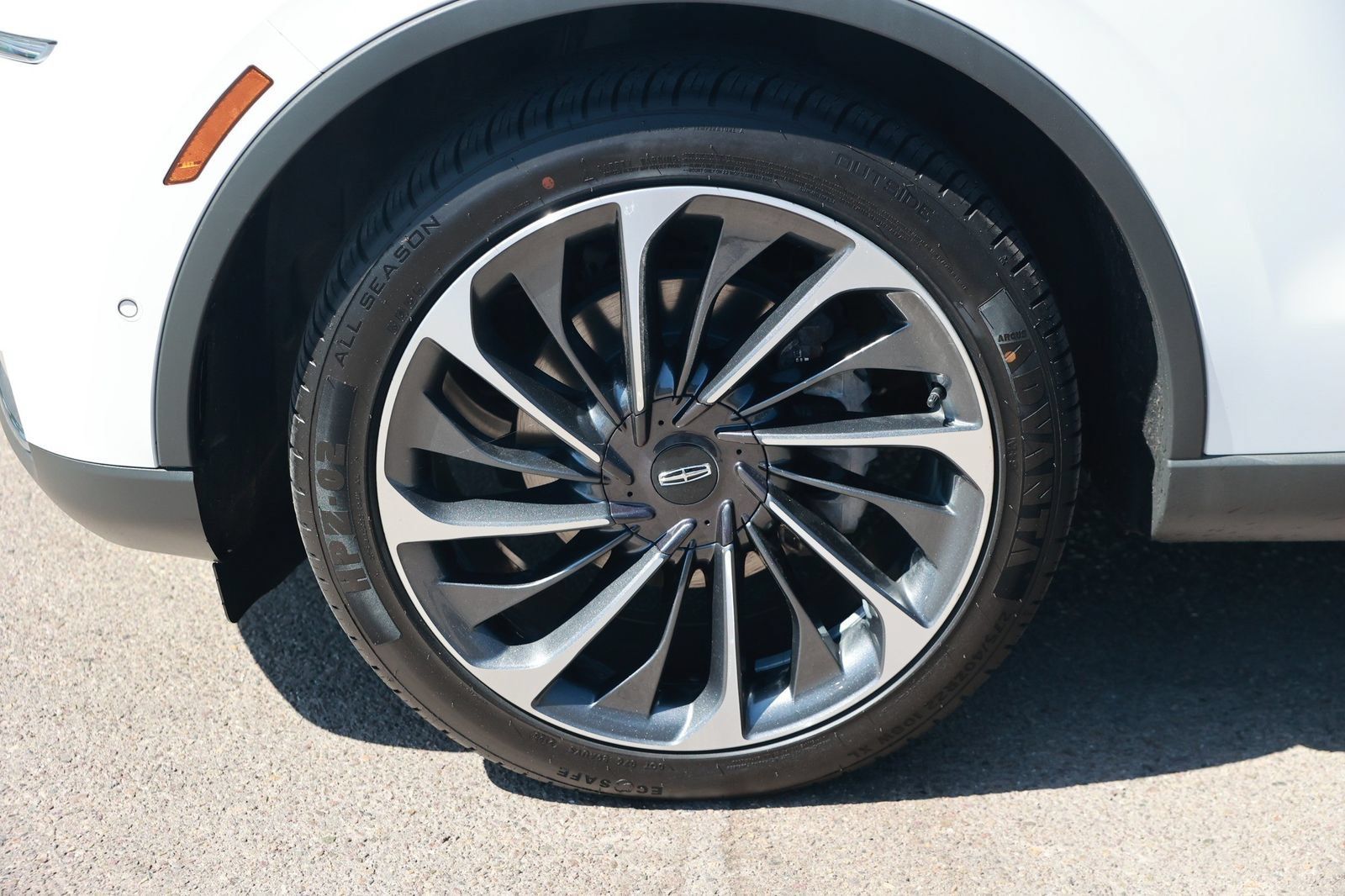 Used 2024 Lincoln Aviator Reserve w/ Equipment Group 201A AWD/4WD image 14