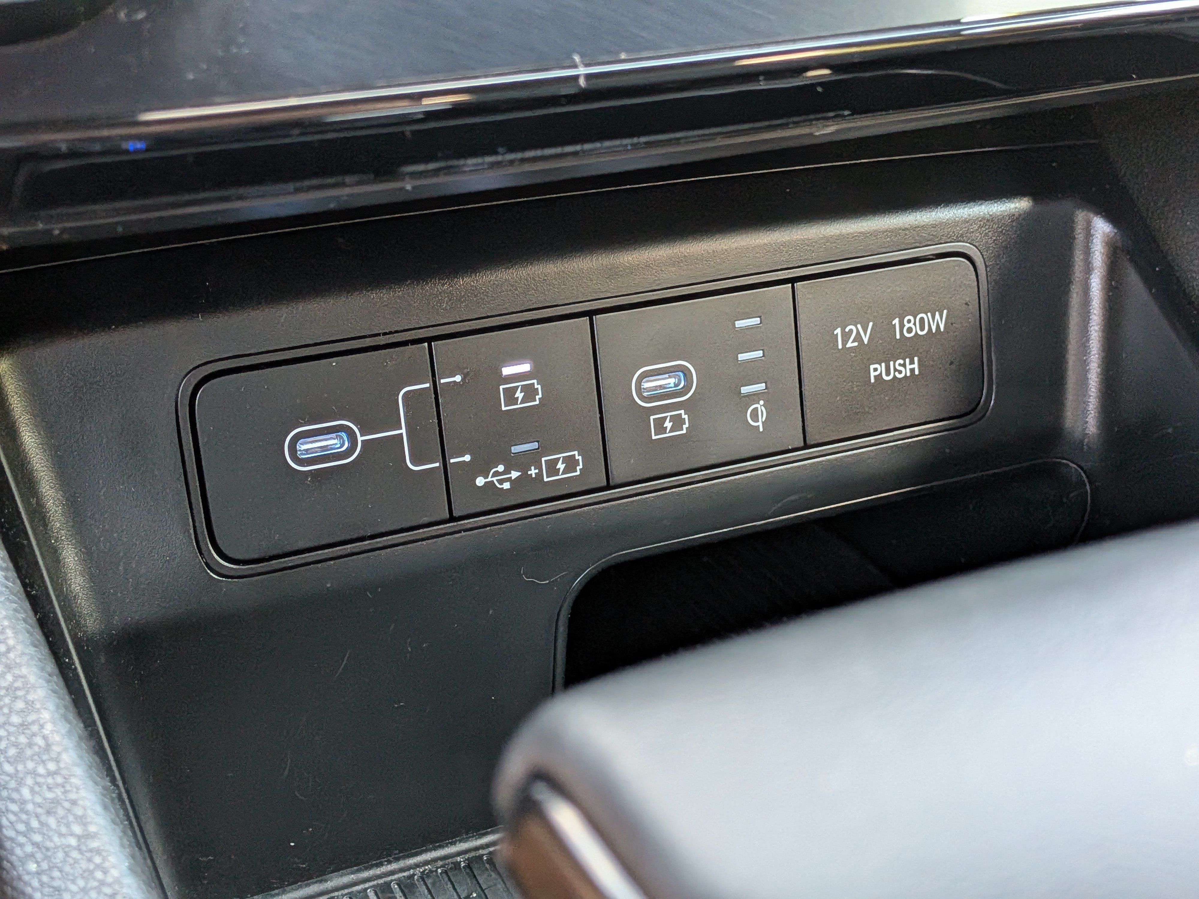 Used 2025 Hyundai Santa Cruz XRT AWD/4WD image 31
