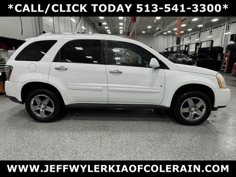 Used 2008 Chevrolet Equinox LTZ image 2