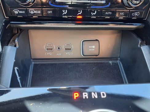 Certified 2023 Jeep Grand Cherokee L Laredo image 11