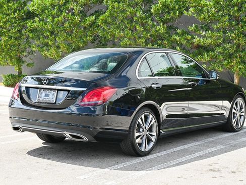 Used 2020 Mercedes-Benz C 300 Sedan image 4