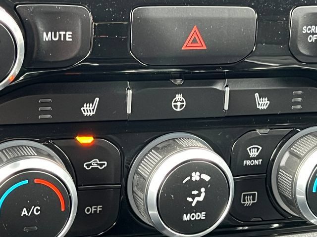 Used 2023 RAM 1500 Big Horn AWD/4WD image 29