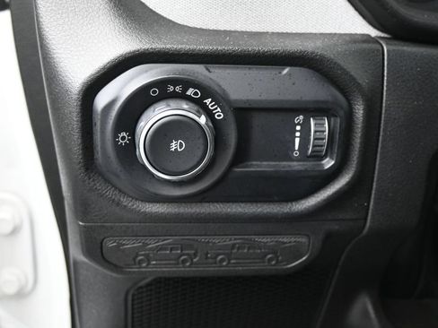 Used 2024 Jeep Wrangler Unlimited Sport AWD/4WD image 15