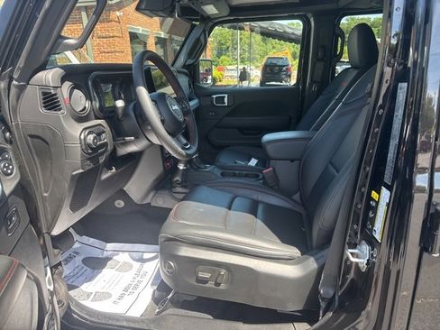 Used 2024 Jeep Wrangler Unlimited Rubicon image 13