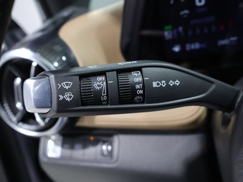 Used 2025 Chevrolet Equinox ACTIV AWD/4WD image 34