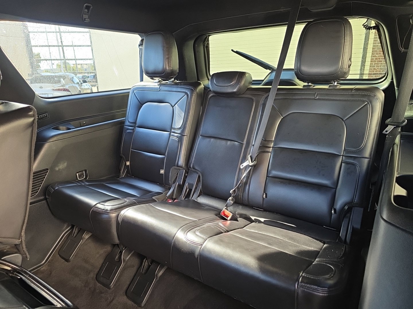 Used 2020 Lincoln Navigator L Reserve w/ Equipment Group 208A Reserve AWD/4WD image 25