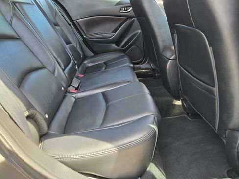 Used 2017 MAZDA MAZDA3 Touring image 14