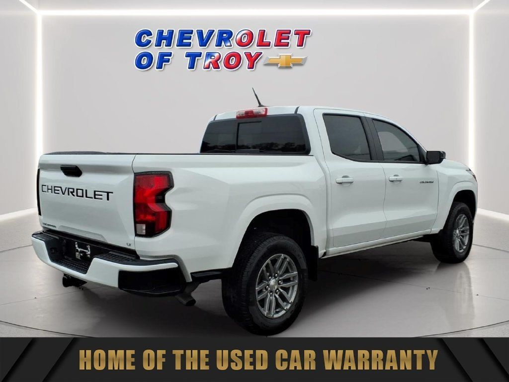 Used 2023 Chevrolet Colorado LT w/ LT Convenience Package II RWD image 9