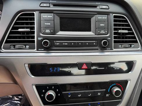 Used 2015 Hyundai Sonata SE FWD image 30
