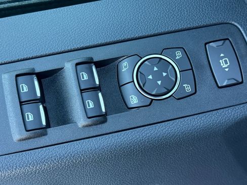 Used 2022 Ford F350 Lariat w/ Lariat Value Package image 13