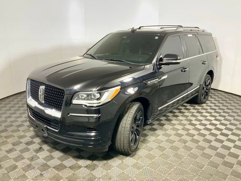 Used 2022 Lincoln Navigator Reserve AWD/4WD image 13