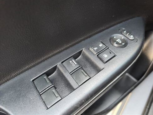 Used 2016 Honda Accord LX image 16