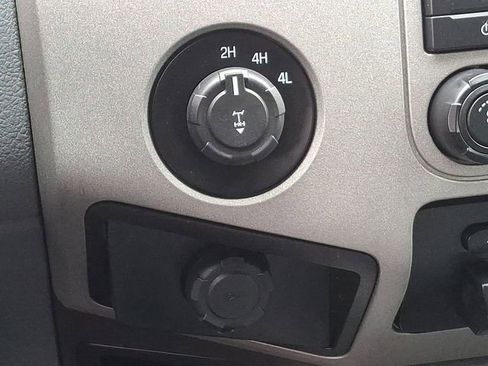 Used 2014 Ford F350 XLT w/ XLT Premium Package image 24