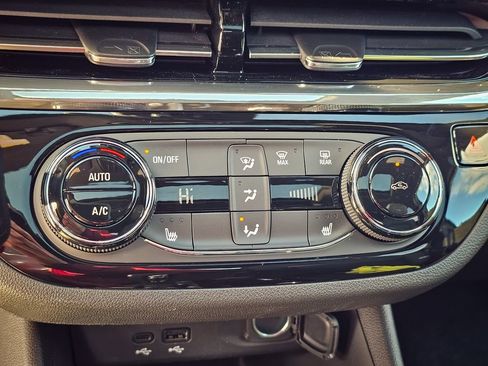 New 2026 Buick Envista Sport Touring image 24