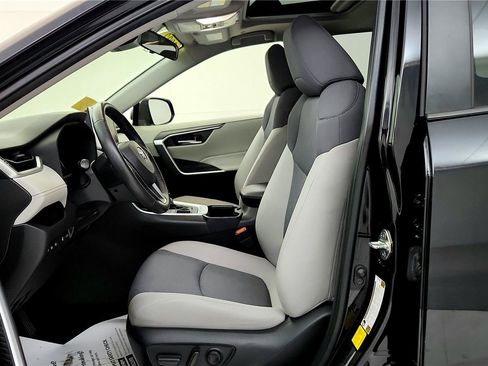 Certified 2023 Toyota RAV4 XLE w/ Convenience Package image 25