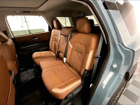 New 2026 Nissan Pathfinder Platinum w/ Cargo Package AWD/4WD image 10