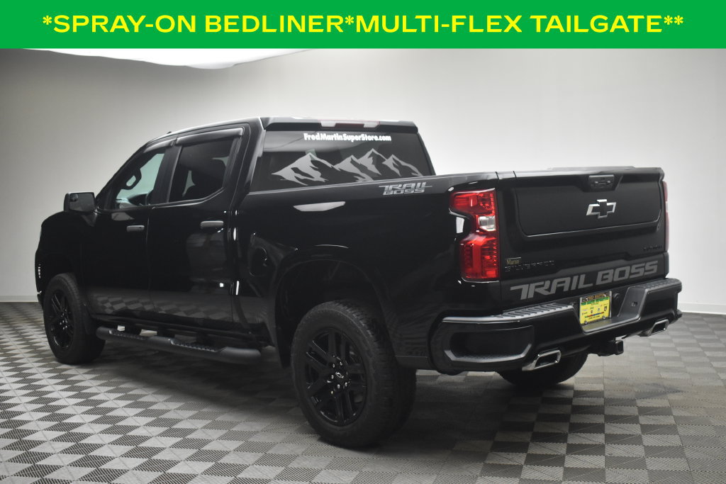 Used 2022 Chevrolet Silverado 1500 Custom Trail Boss AWD/4WD image 4