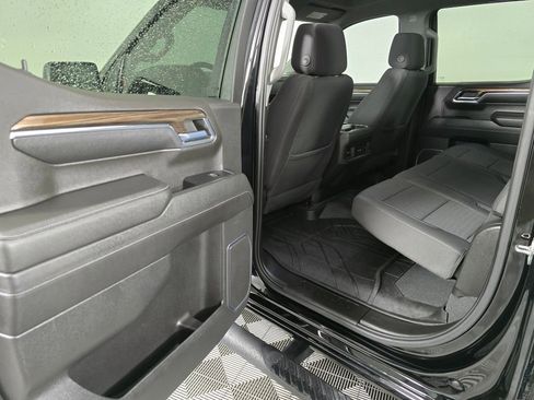 Used 2023 Chevrolet Silverado 1500 RST w/ Redline Edition image 17