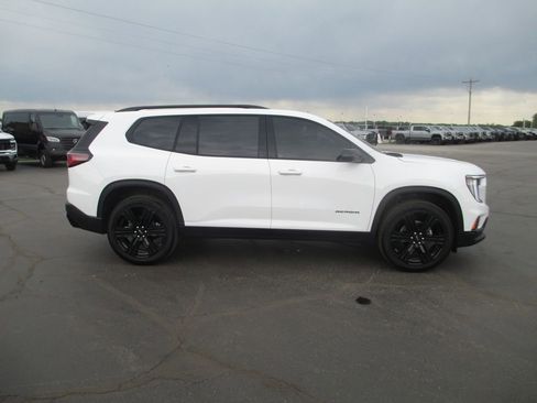 Used 2026 GMC Acadia Elevation w/ Black Edition AWD/4WD image 5