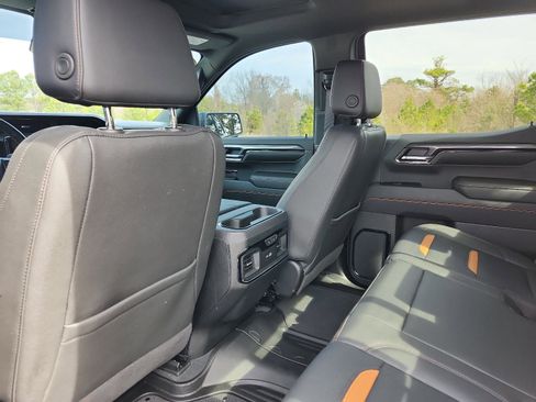 Used 2024 GMC Sierra 1500 AT4 w/ Technology Package image 14