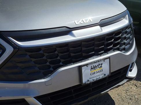 Certified 2025 Kia Sportage LX AWD/4WD image 5