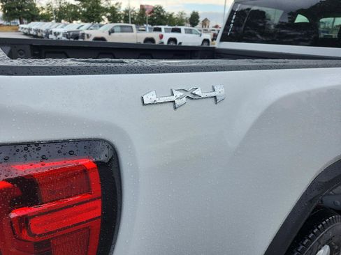 New 2026 GMC Sierra 2500 Pro image 4