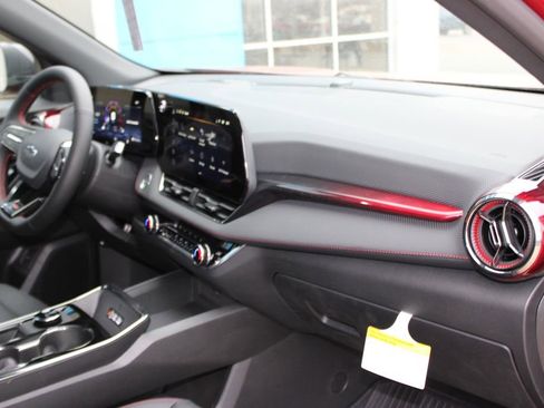 New 2026 Chevrolet Equinox RS w/ LPO, Floor Liner Package image 23