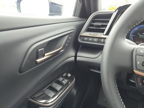 New 2026 Toyota Crown Signia XLE image 15