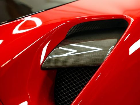 Used 2017 Ferrari 488 Spider image 12