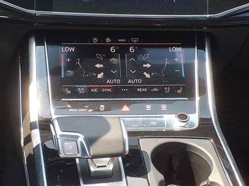 Used 2025 Audi Q7 3.0T Premium Plus w/ Premium Plus Package AWD/4WD image 17