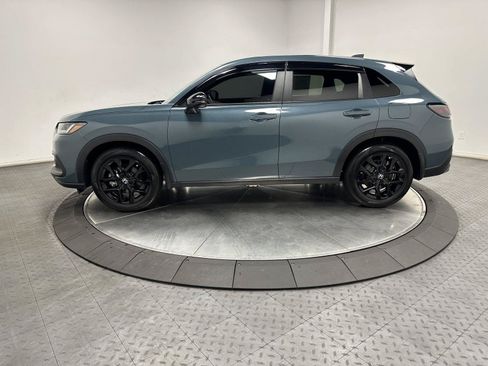 Certified 2025 Honda HR-V Sport image 8
