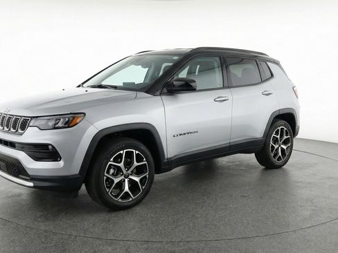 Used 2025 Jeep Compass Limited AWD/4WD image 3