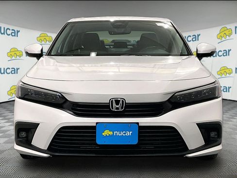 Used 2023 Honda Civic Touring image 2