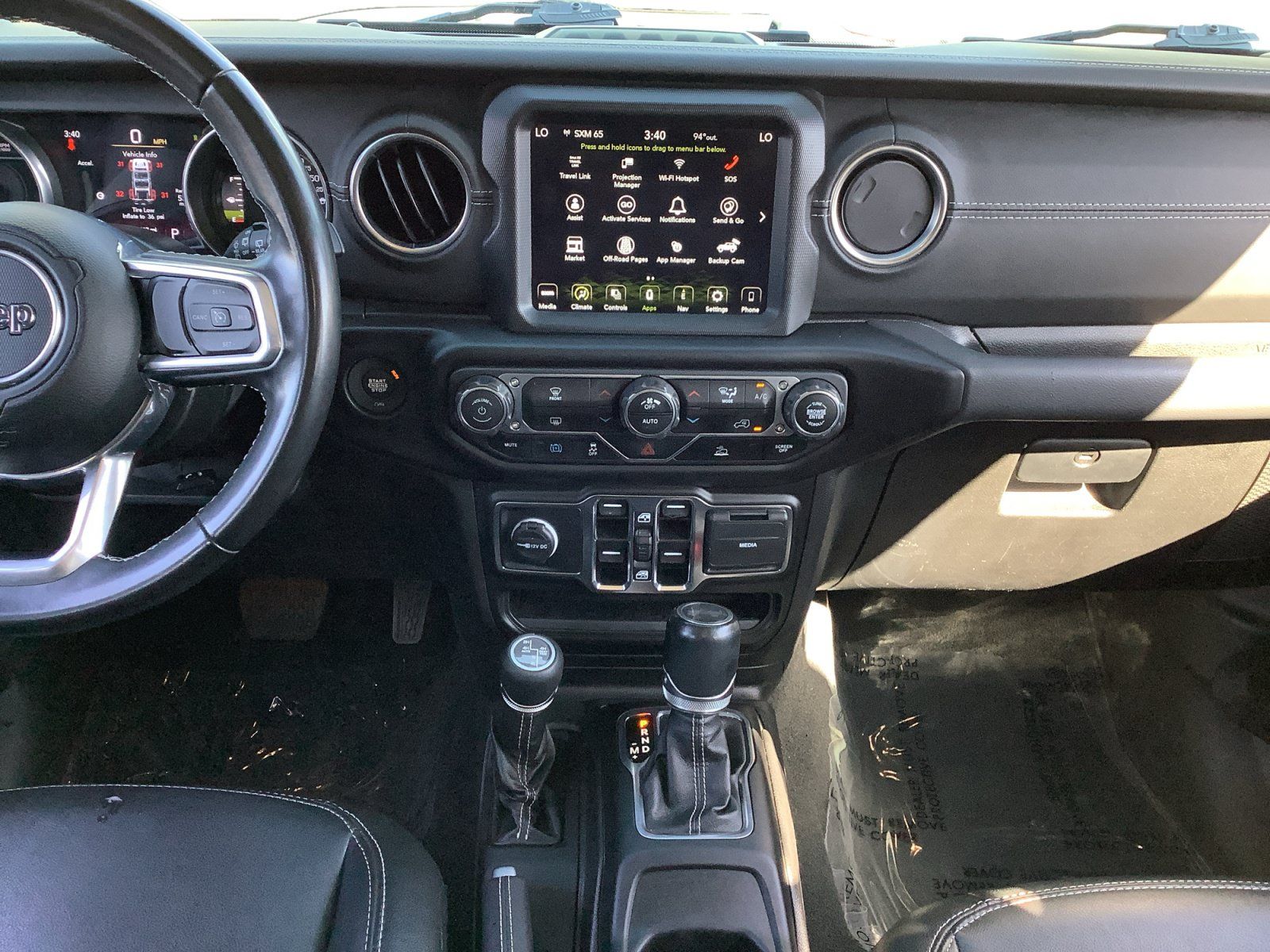 Used 2022 Jeep Wrangler Unlimited Sahara AWD/4WD image 11