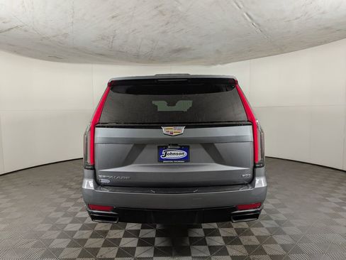Used 2021 Cadillac Escalade ESV Sport image 8