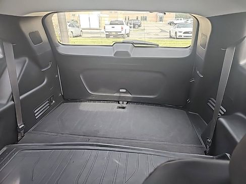 Used 2020 Chevrolet Traverse LT w/ Driver Confidence II Package image 24