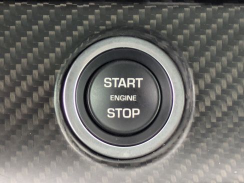 Used 2021 Jaguar F-TYPE R-Dynamic image 17